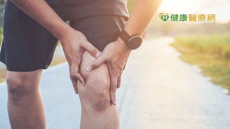 早期膝關節內側軟骨磨損　半套人工膝關節就能解決